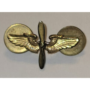 Vintate Estate Lapel Pin Gold Tone US Air Force Aviation Wing Air Corps Jewelry